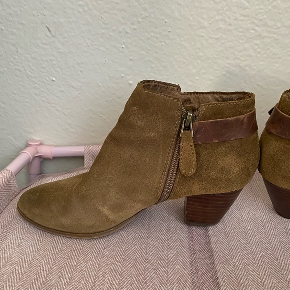 Guess Suede Booties - Picture 5 of 8